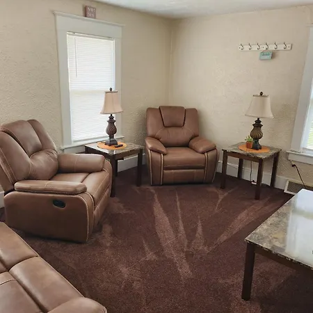 Magnolia Apt 1 Lansing Exterior photo